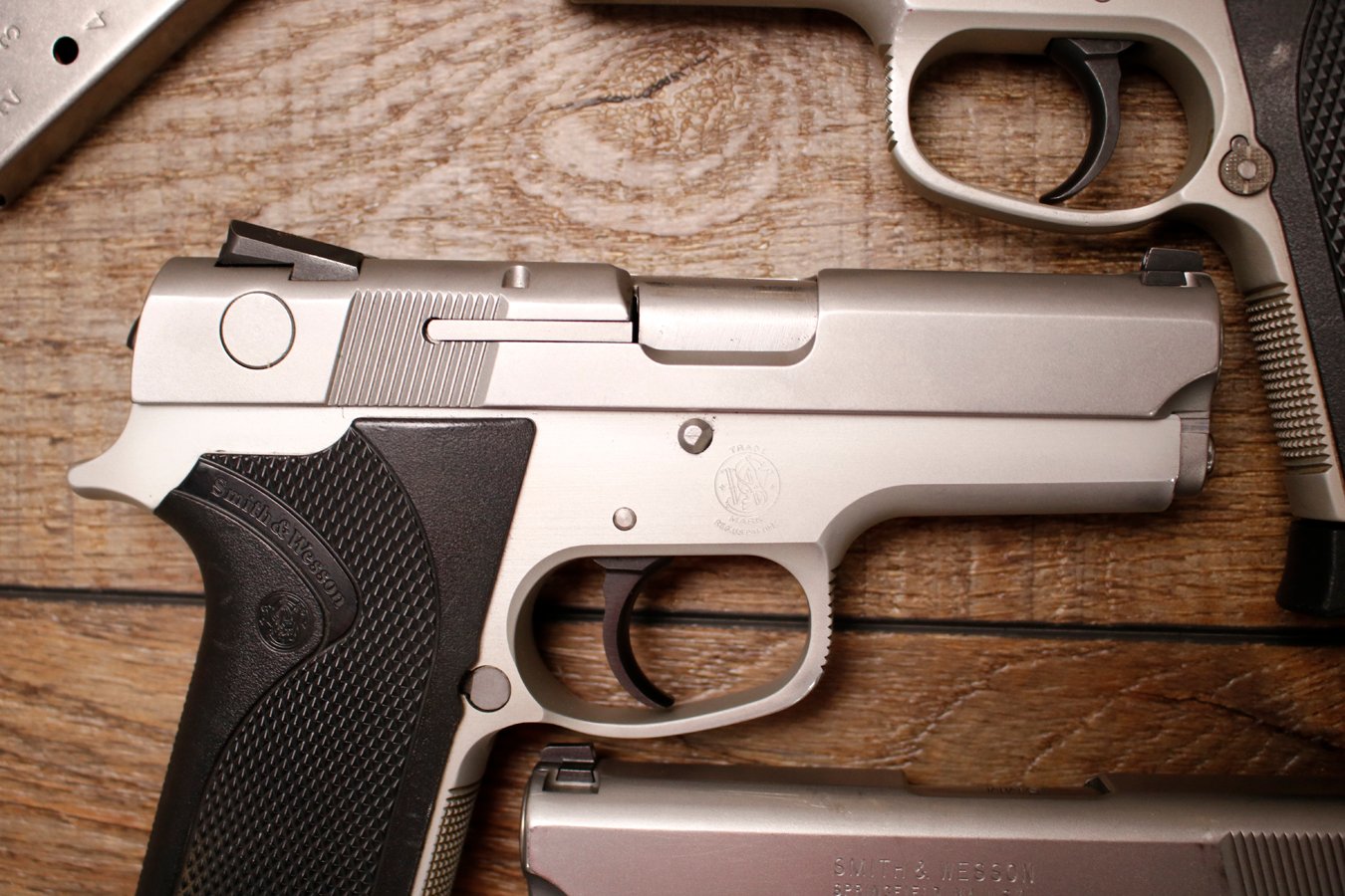 SMITH AND WESSON 3953 9mm Police Trade-In Pistol