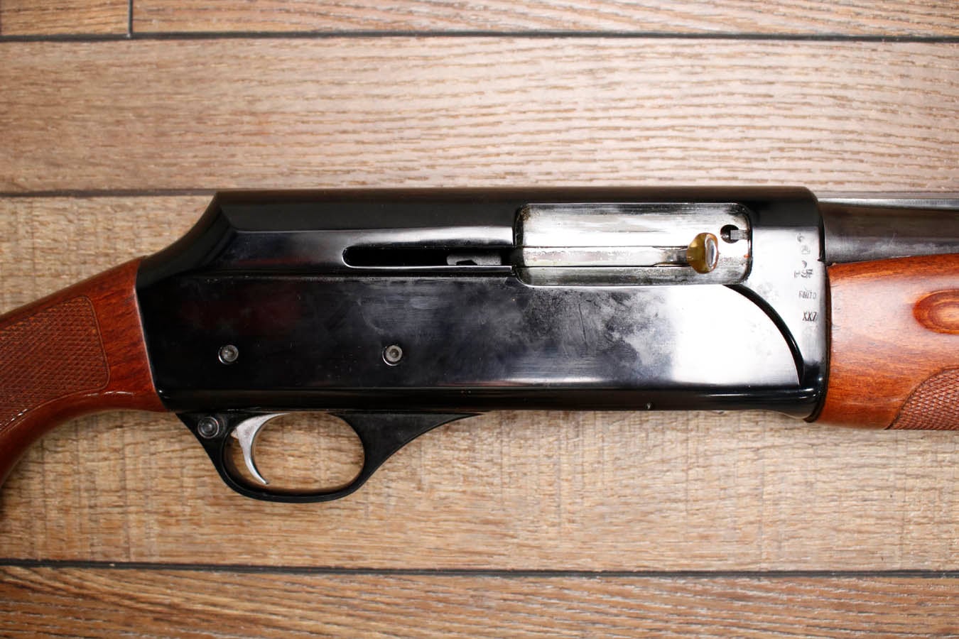 UNIVERSAL Auto-Wing Model 2071 12 Gauge Semi-Auto Shotgun