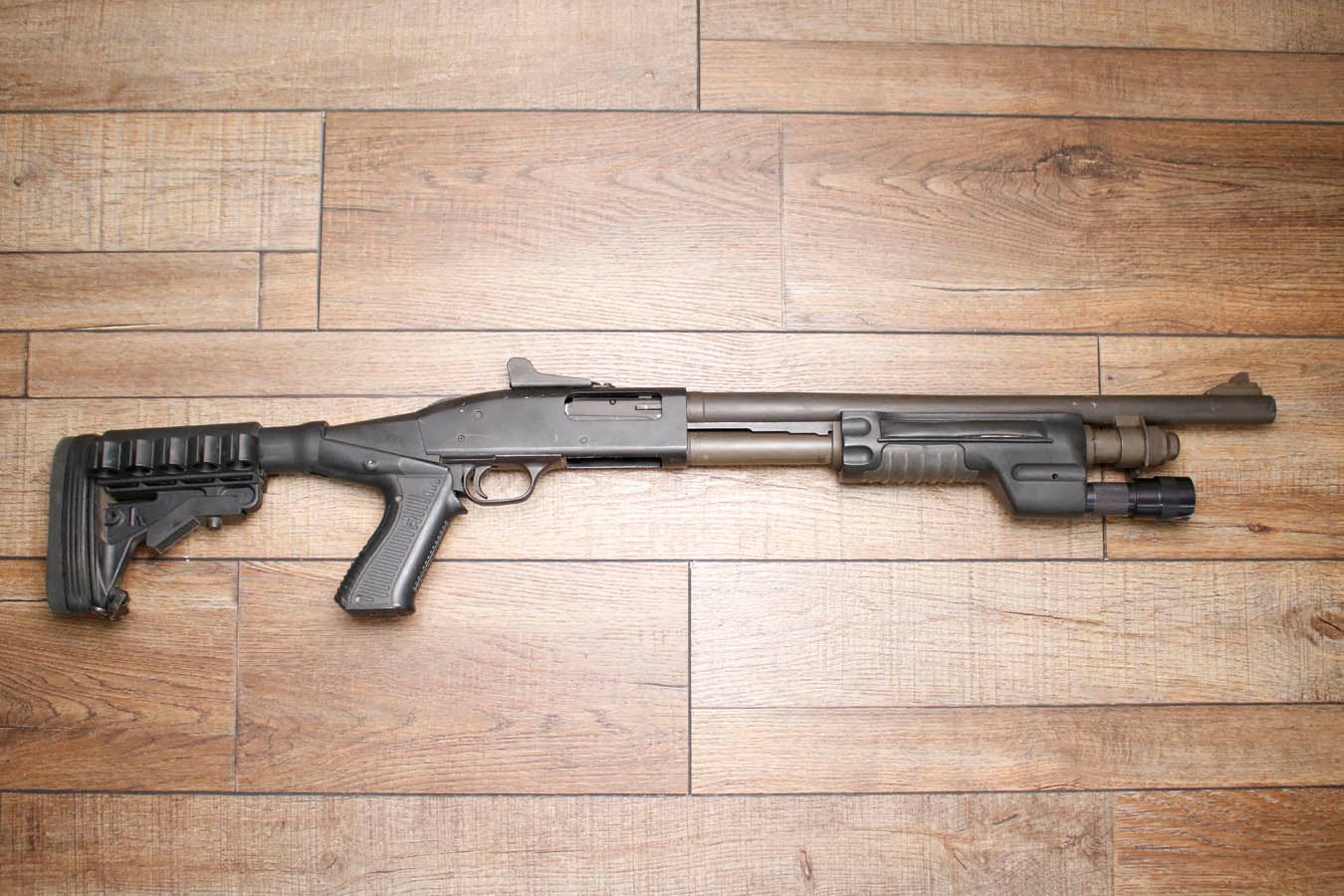 MOSSBERG M590A1 12GA Police Trade-In Shotgun with SureFire Foreend