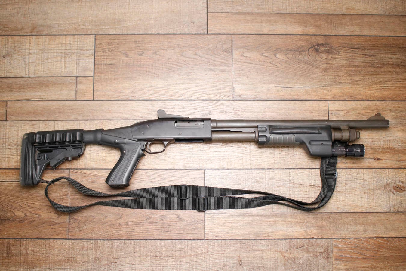 MOSSBERG M590A1 12GA Police Trade-In Shotgun with SureFire Flashlight