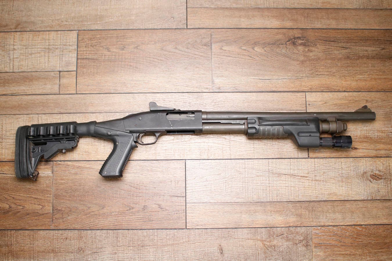 MOSSBERG M590A1 12GA Police Trade-In Shotgun with SureFire Forend