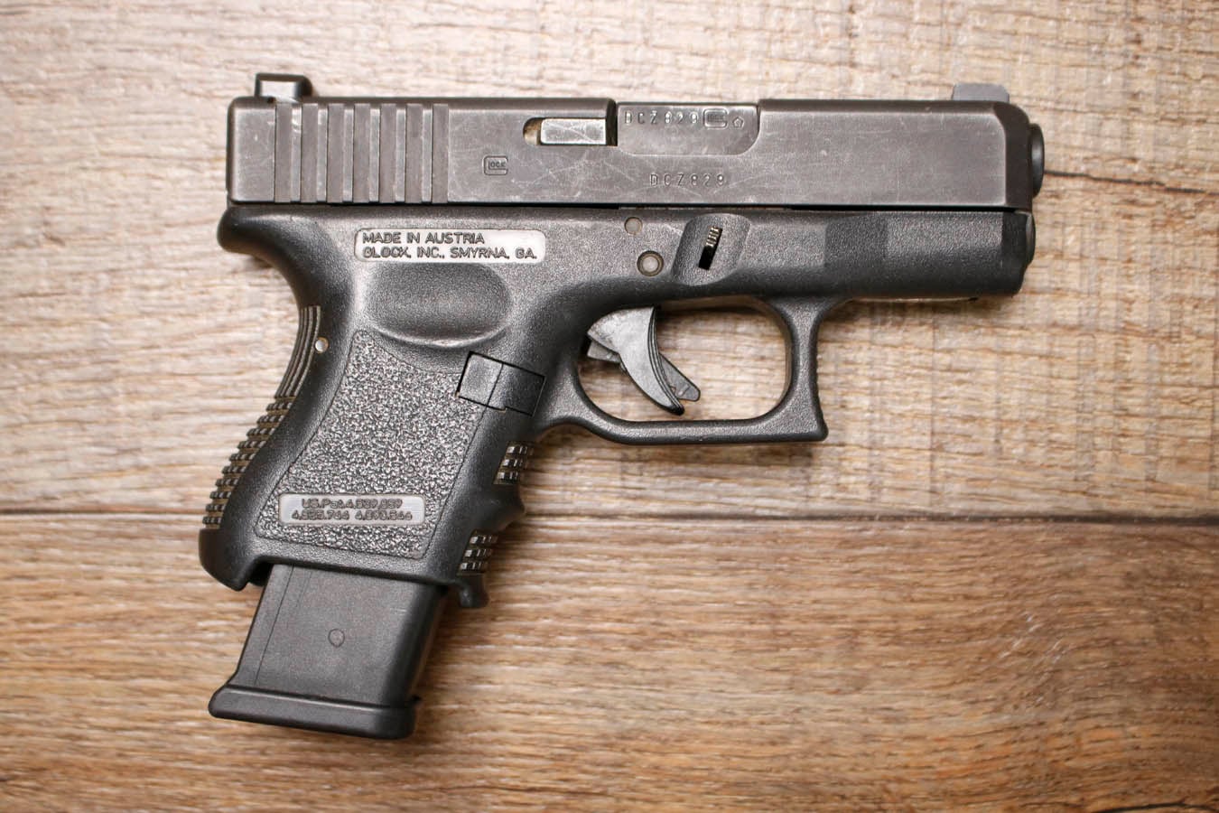 GLOCK 27 40 S&W Early No Rail Subcompact Police Trade-in Pistol