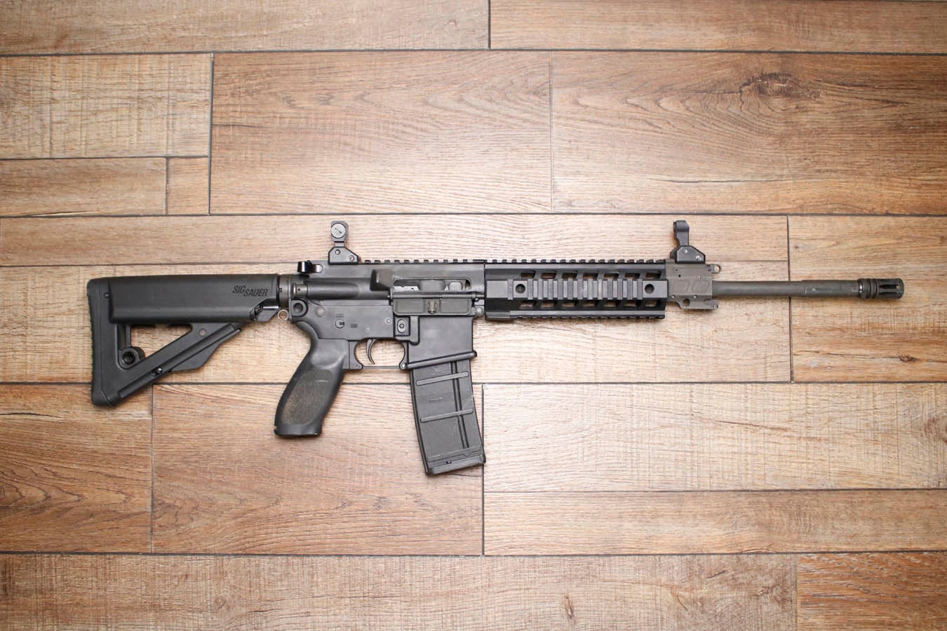 SIG SAUER SIG556 5.56mm Gas Piston Police Trade-in Rifle