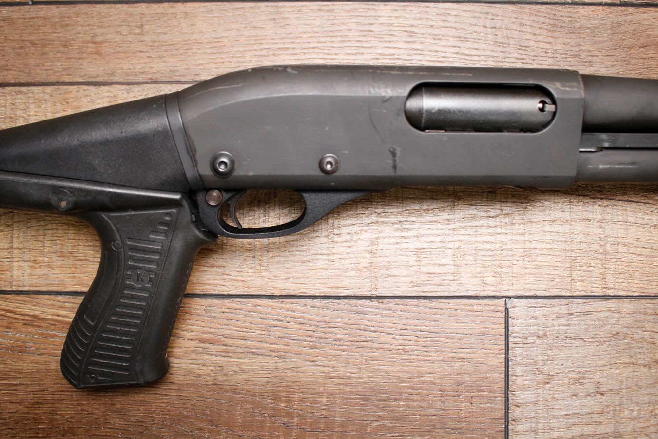 REMINGTON 870 Police Magnum 12GA Police Trade-In Shotgun with Pistol Grip Adjustable Stock, Rifle Sights and Extended Mag Tube