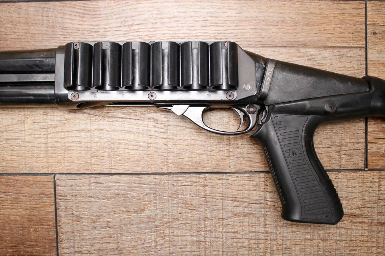 REMINGTON 870 Police Magnum 12GA Police Trade-In Shotgun with Textured Foregrip and Pistol Grip
