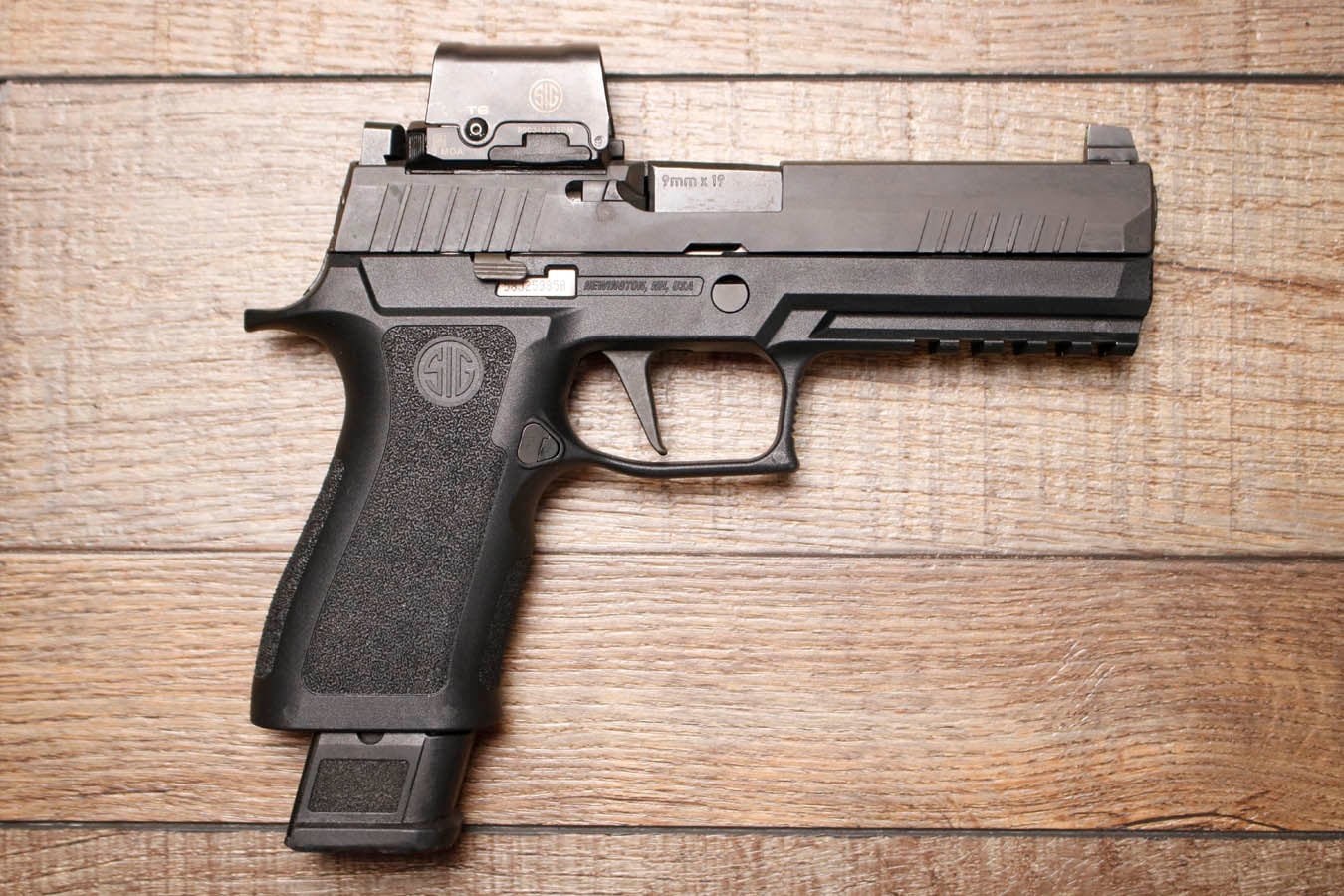 SIG SAUER P320 Full Size 9mm Police Trade-In Pistol with Romeo 2 Red Dot and Night Sights