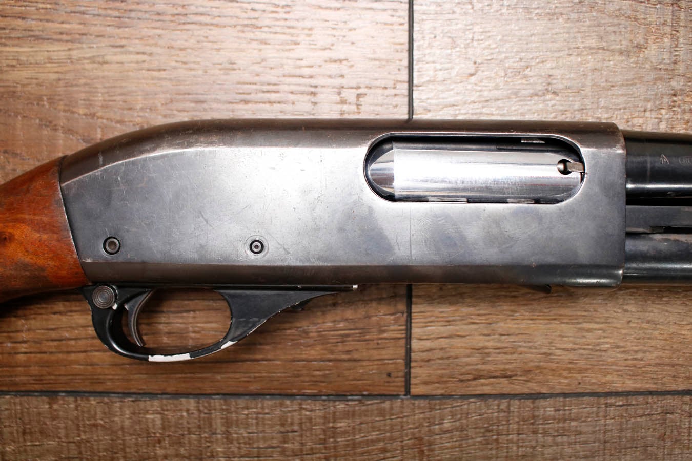 REMINGTON 870 Police Magnum 12GA Police Trade-In Shotgun with Wood Stock and 18 Inch Barrel