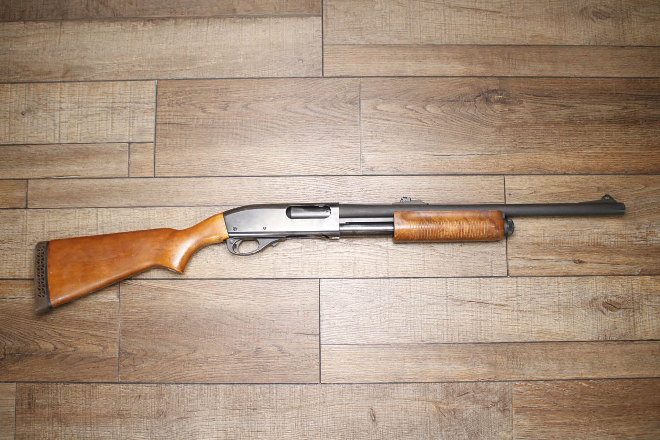 REMINGTON 870 Magnum 12GA Police Trade-In Shotgun with Wood Stock and Rifle Sights