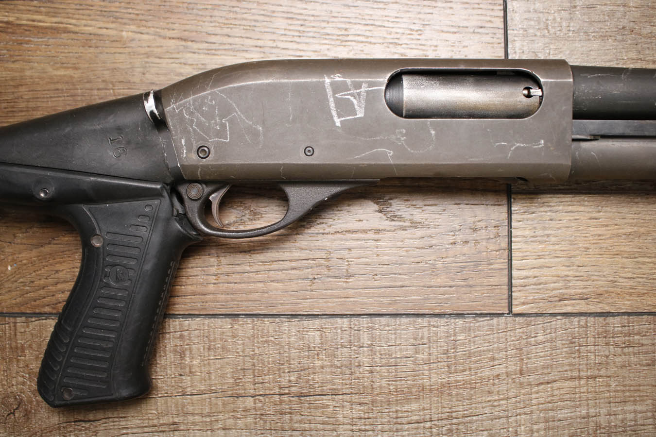 REMINGTON 870 Police Magnum 12GA Police Trade-In Shotgun with Pistol Grip and Extended Tube Mag