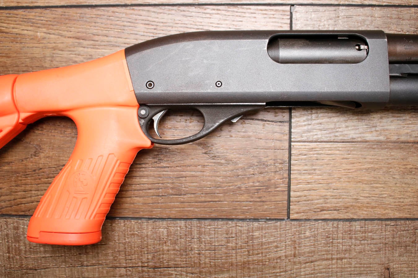 REMINGTON 870 Express Magnum 12GA Police Trade-In Shotgun with Synthetic Orange Furniture/Pistol Grip