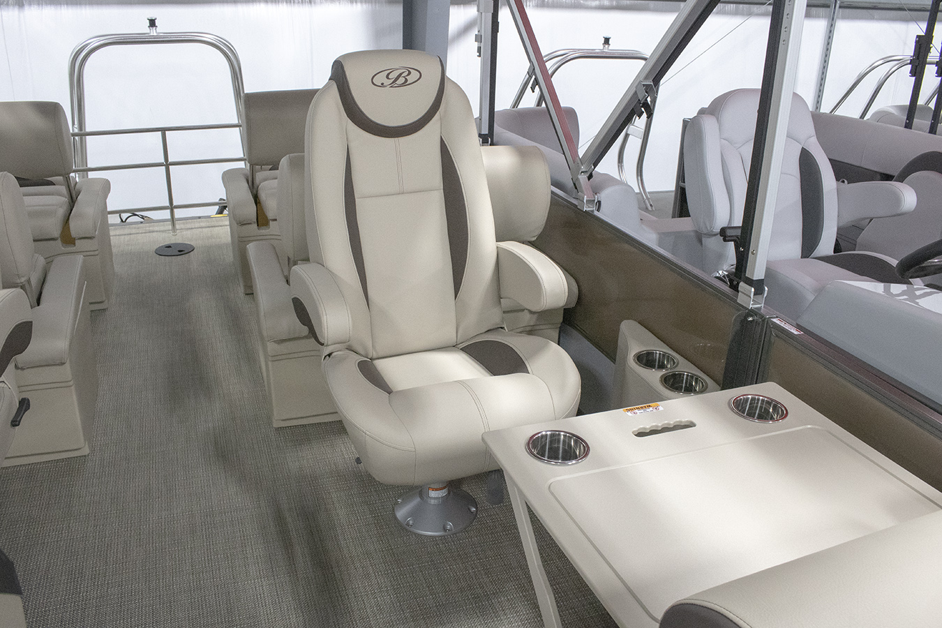 Bentley 2024 Legacy 223 QSB with Mercury 200XL