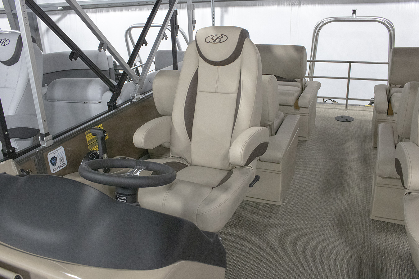 Bentley 2024 Legacy 223 QSB with Mercury 200XL