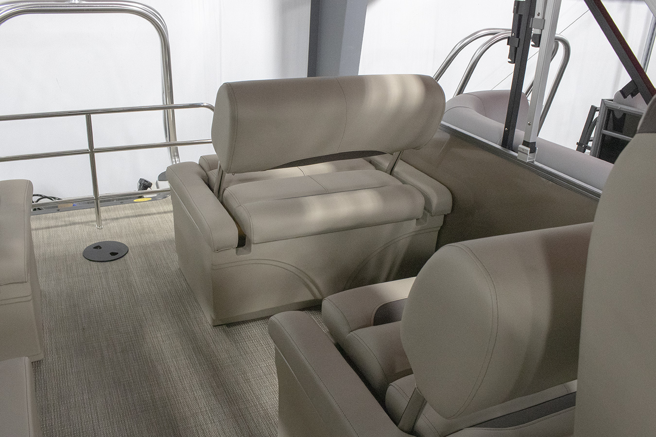 Bentley 2024 Legacy 223 QSB with Mercury 200XL