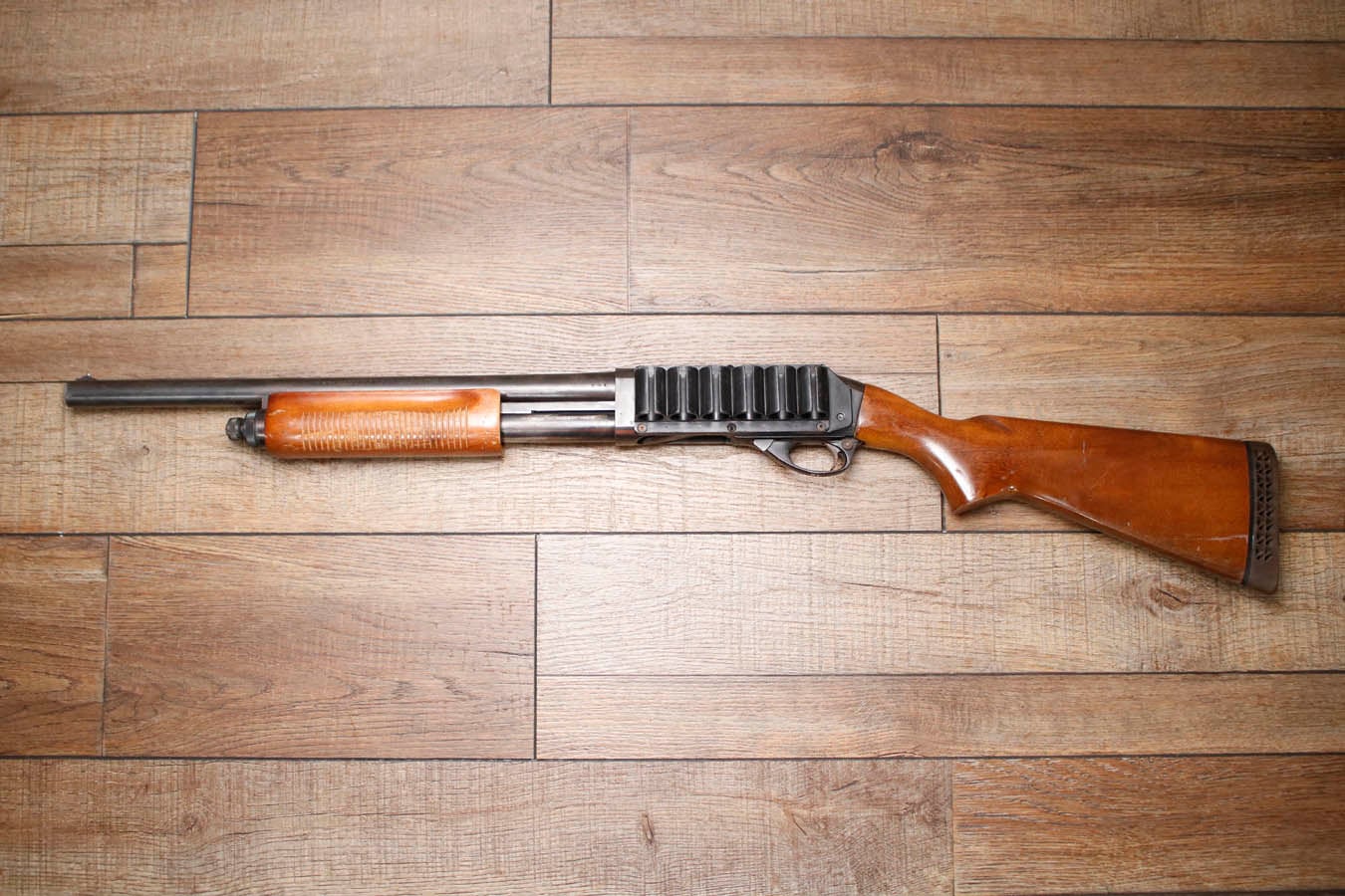 REMINGTON 870 Wingmaster 12GA Police Trade-In Shotgun with Wood Stock
