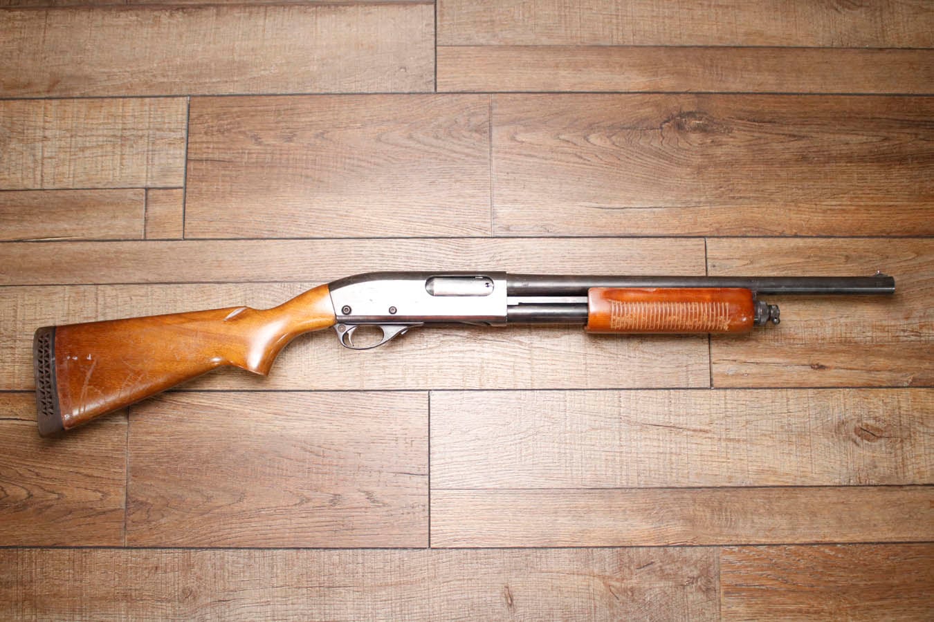 REMINGTON 870 Wingmaster 12GA Police Trade-In Shotgun with Wood Stock