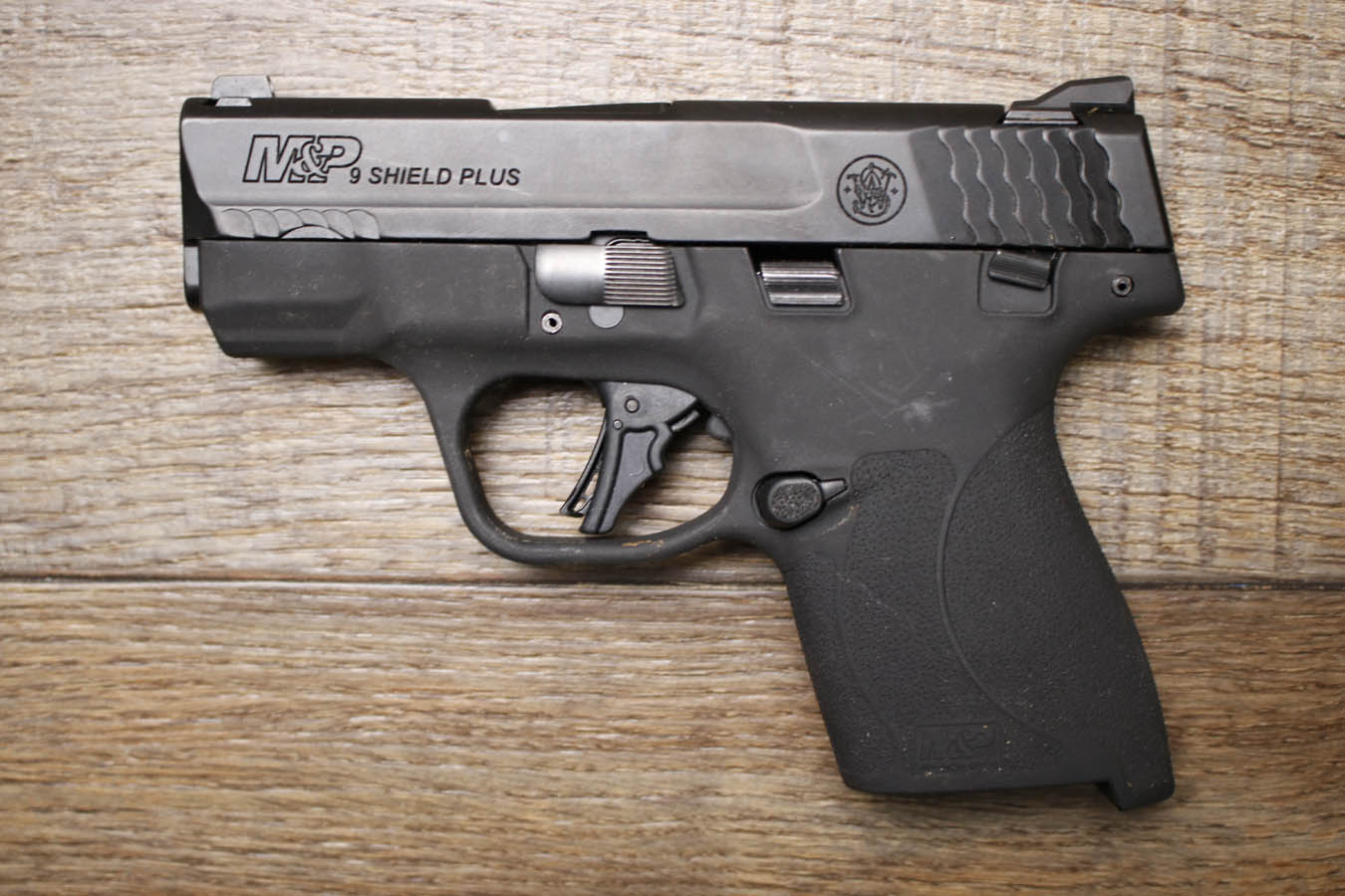 SMITH AND WESSON M&P9 Shield Plus 9mm Police Trade-In Pistol with Manual Thumb Safety (No Magazine)