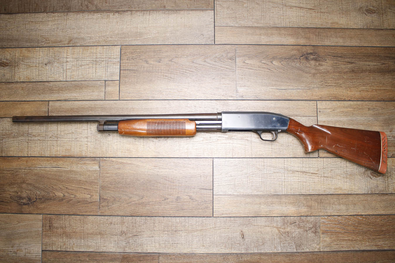 MOSSBERG 500B 16 Gauge Police Trade-In Shotgun
