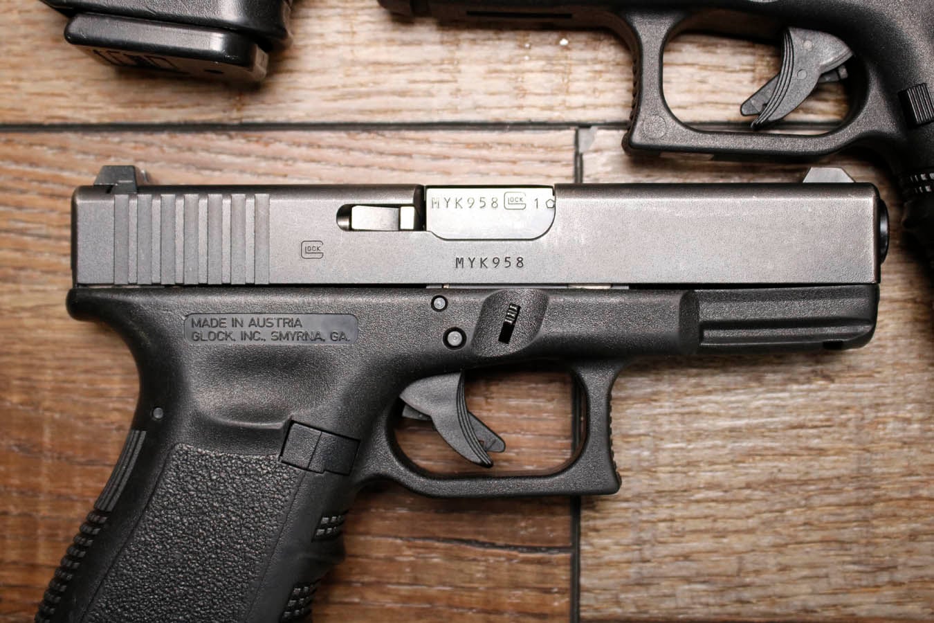 GLOCK 19 Gen 3 9mm Police Trade-In Pistol with Night Sights (Fair Condition)