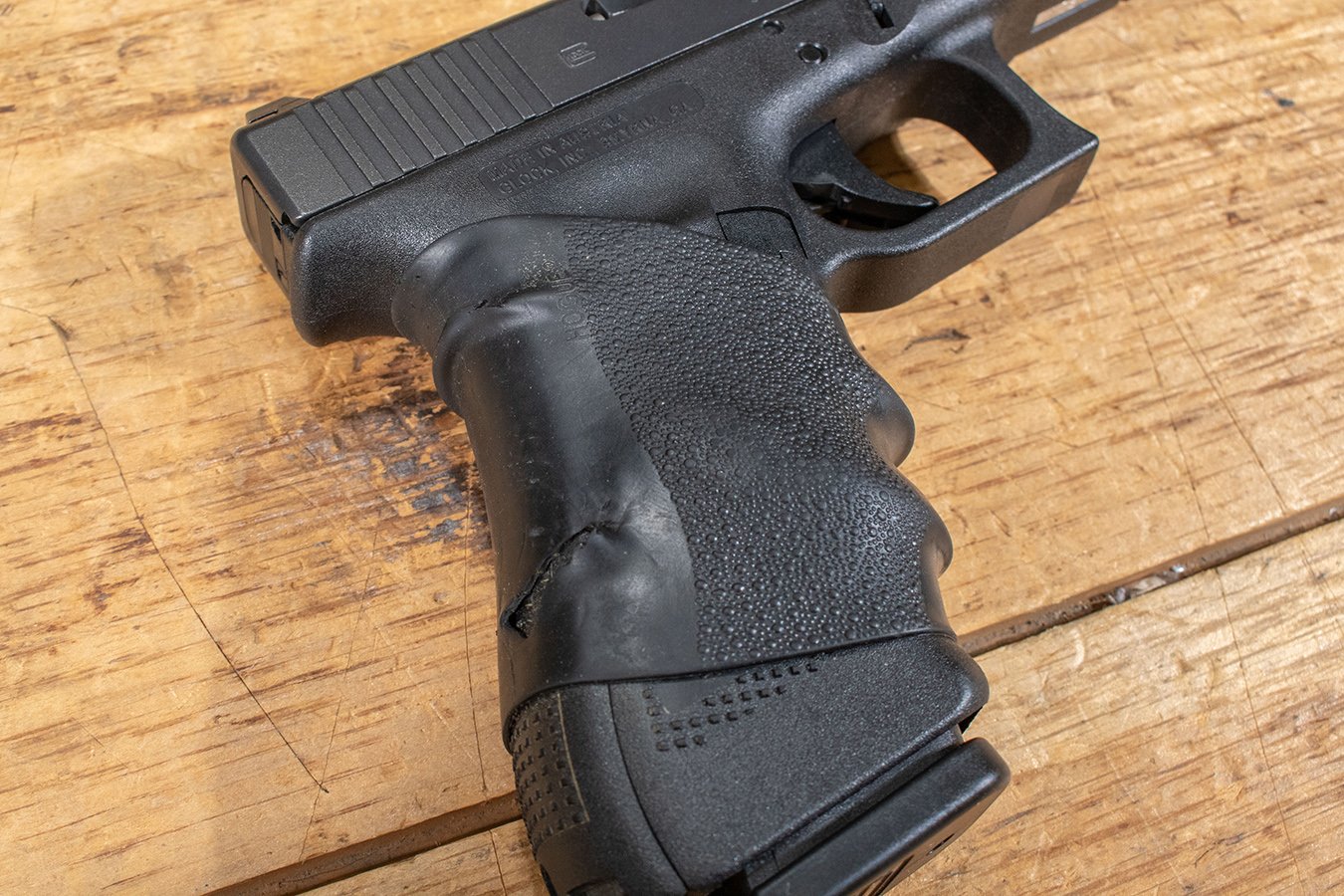 GLOCK 22 Gen4 40 S&W Police Trade-in Pistols with Night Sights (Very Good Condition)
