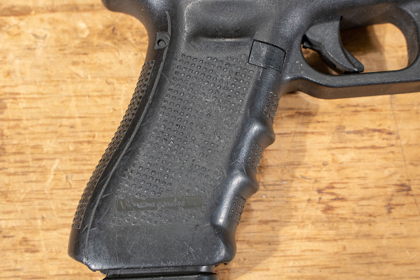 GLOCK 22 Gen4 40 S&W Police Trade-in Pistols with Night Sights (Fair Condition)