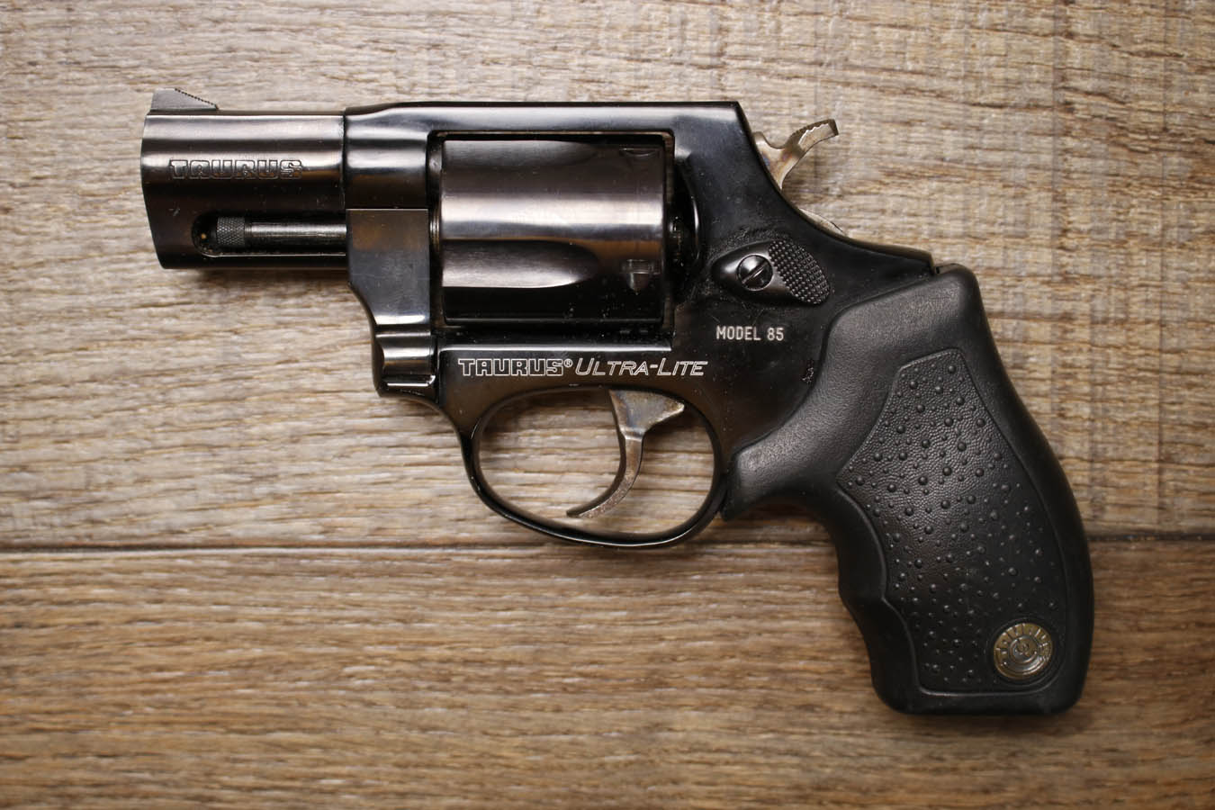 TAURUS 85 Ultra-Lite 38 Special Police Trade-In Revolver