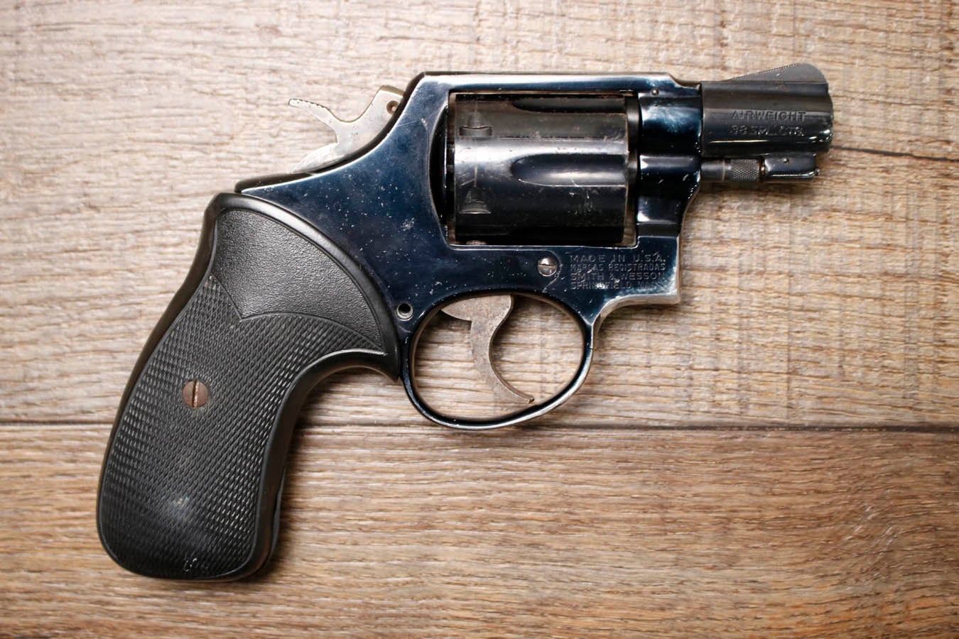 SMITH AND WESSON 12-2 Airweight 38 SPL Police Trade-In Revolver