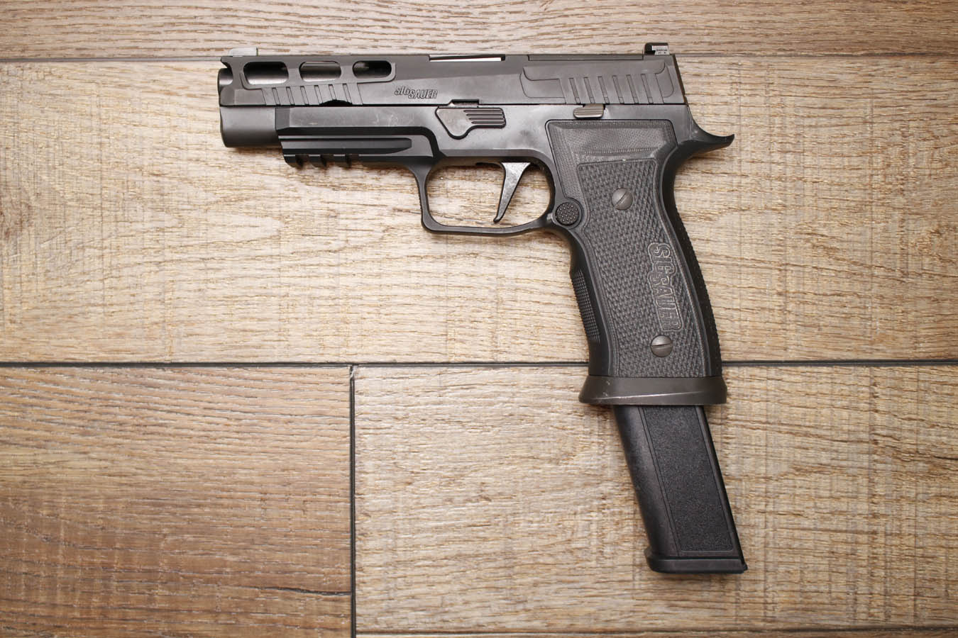 SIG SAUER P320 AXG Pro 9mm Optic Ready Police Trade-in Pistol