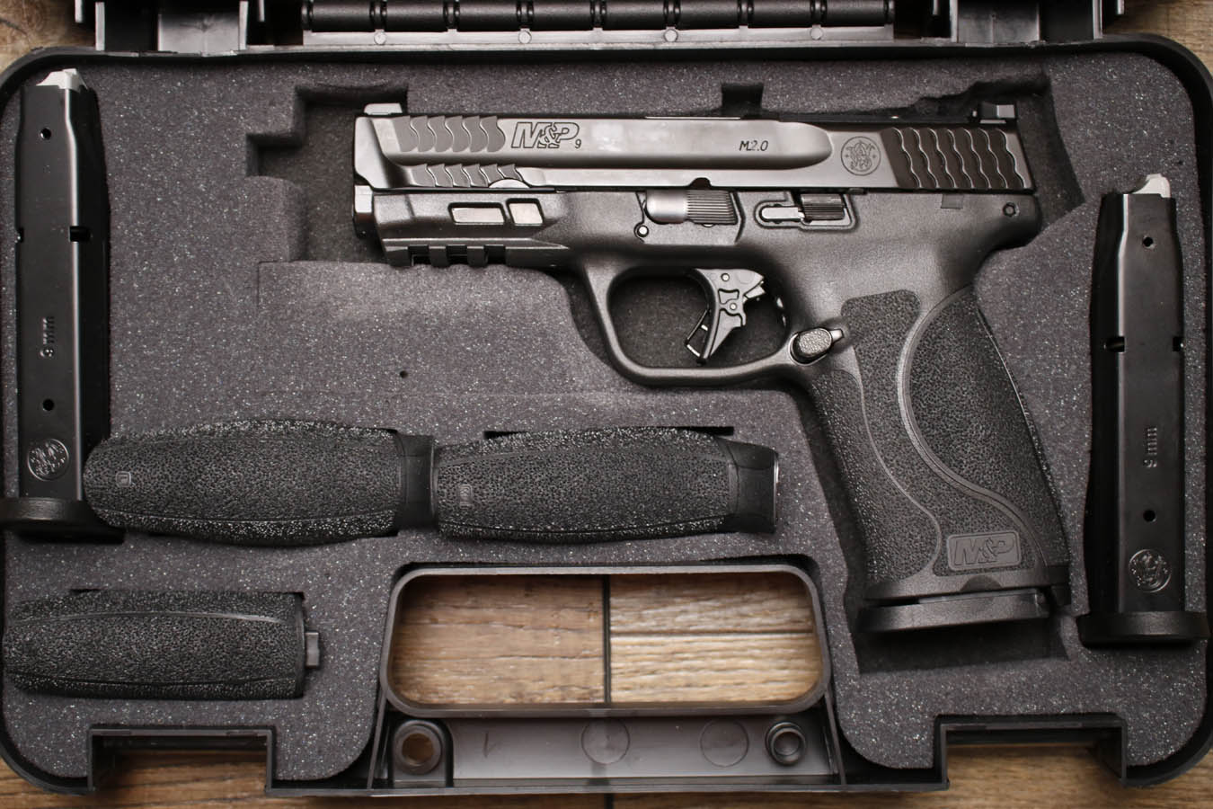 SMITH AND WESSON M&P9 M2.0 9mm Optic Ready Police Trade-In Pistol