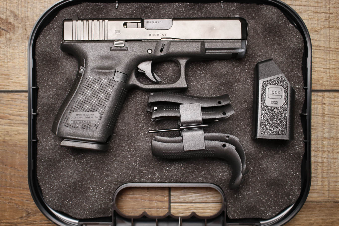 GLOCK 19 Gen 5 9mm Police Trade-In Pistol with Box and One Magazine