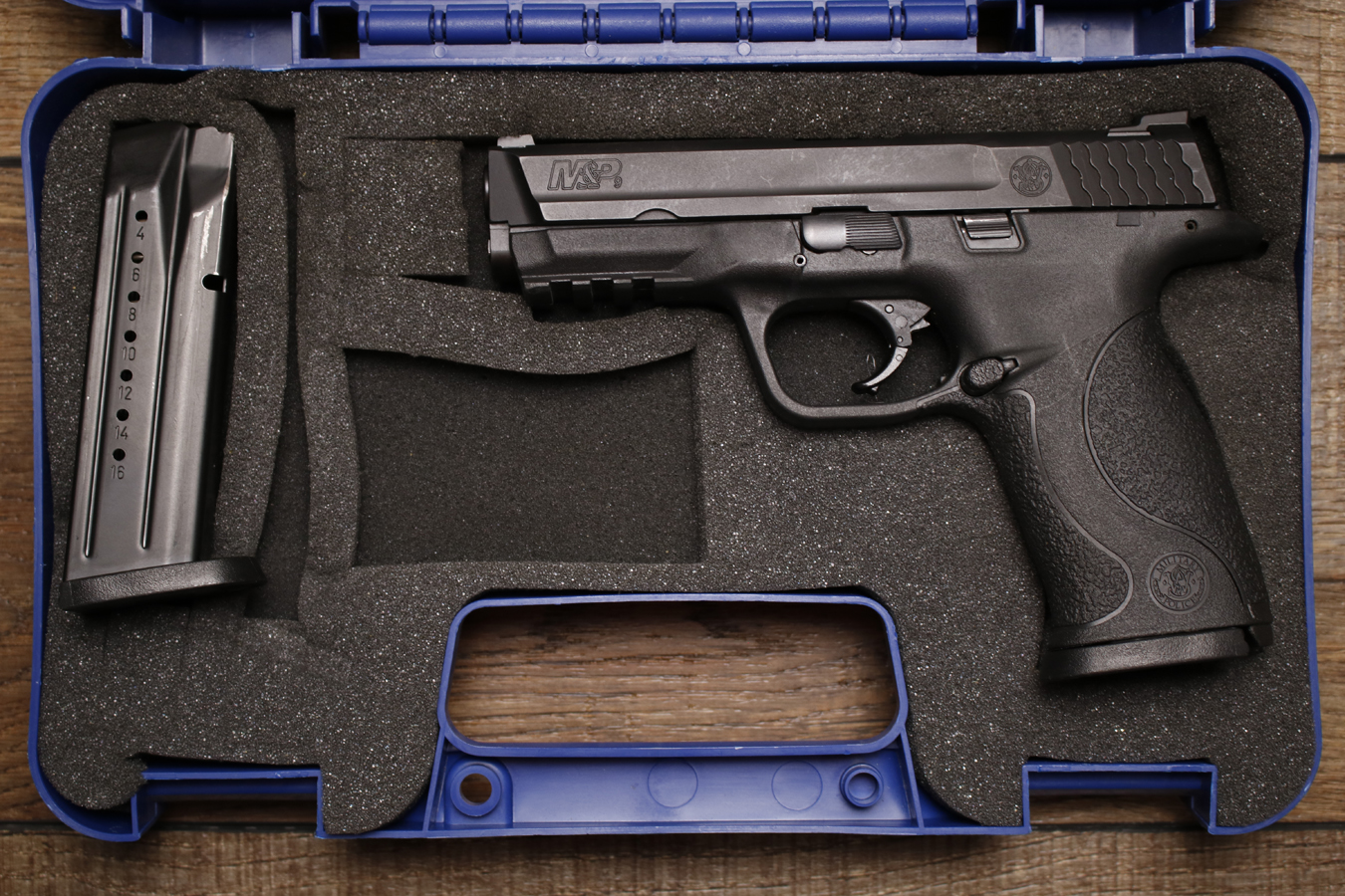 SMITH AND WESSON M&P9 1.0 9mm Police Trade-In Pistol with Two Magazines and Original Box
