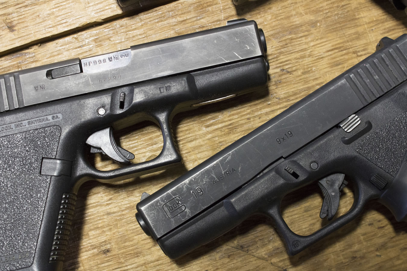 GLOCK 19 Gen2 9mm Police Trade-ins (Fair Condition)