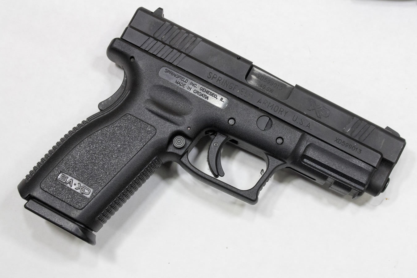 SPRINGFIELD XD-40 40 S&W Police Trade-ins (Good Condition)